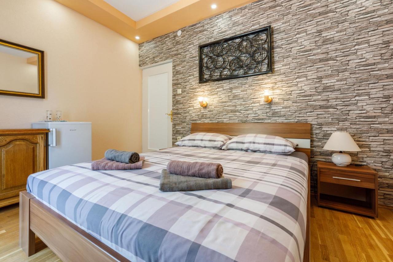 Apartments And Room Art Crikvenica Kültér fotó