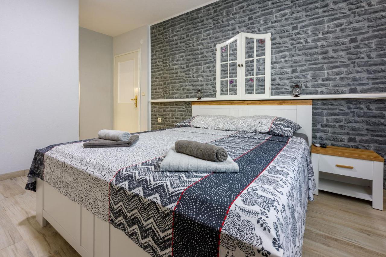 Apartments And Room Art Crikvenica Kültér fotó